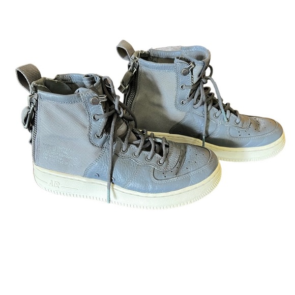 Nike SF Air Force 1 Mid GS Sz 4.5Y Dark Grey Bone Shoes AJ0424-002 Sneak… - Picture 1 of 12